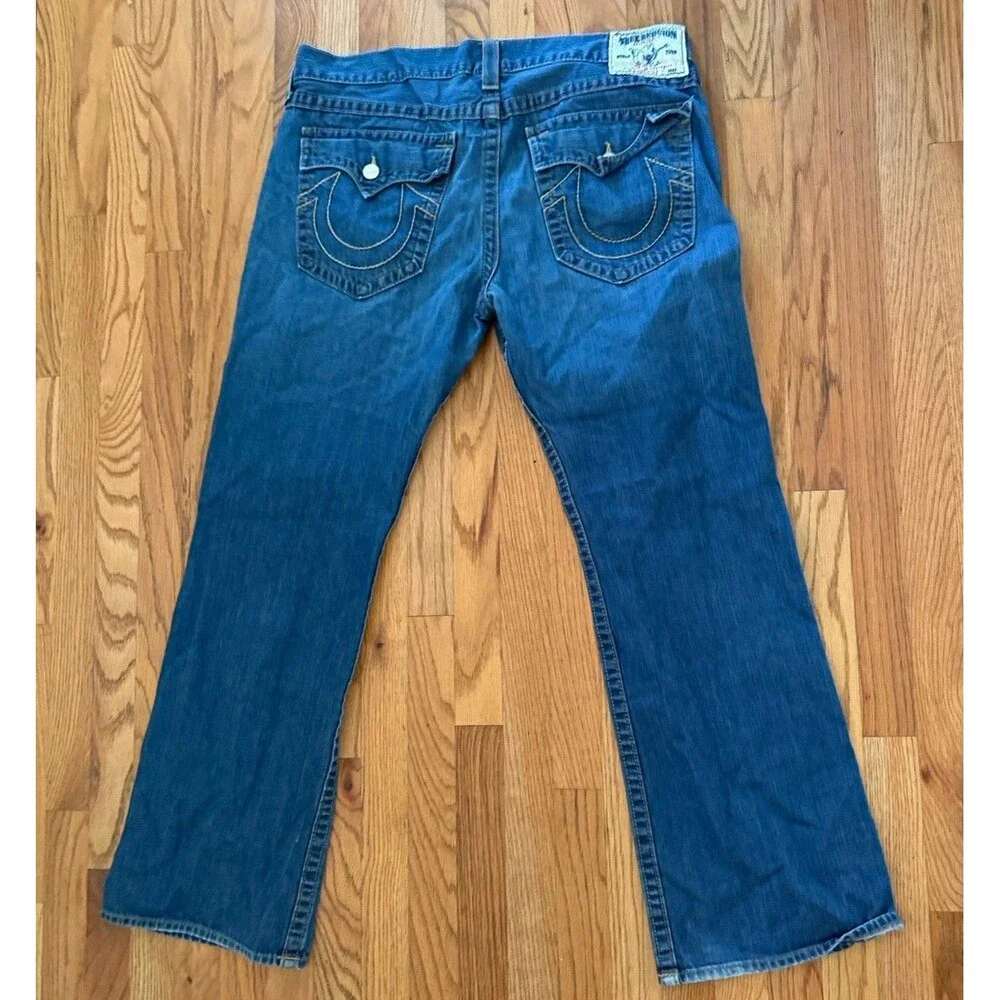 True Religion Mens Boot Cut Jeans 40‎ X 32 Flap Pockets Medium Wash Made In USA